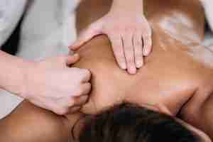 Shoulder Sports Massage Therapy 4qjuab8