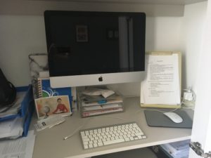 Desk top work station set up